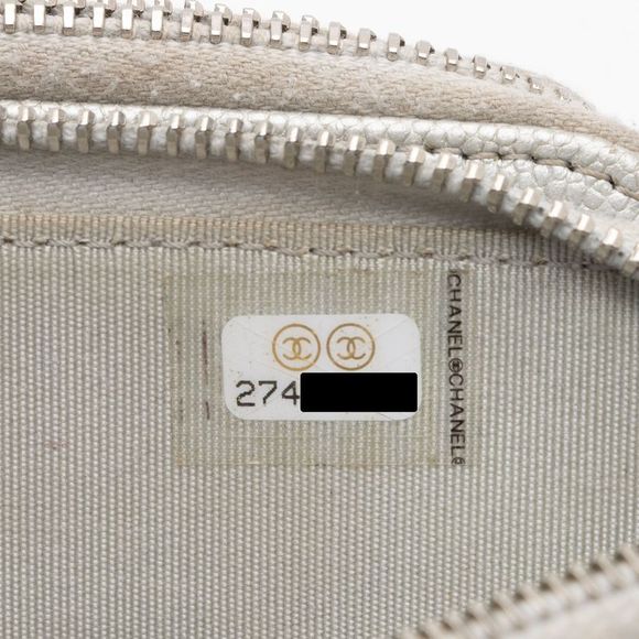 Chanel Iridescent Caviar Leather Vintage Mademoiselle Clutch with Chain - Picture 6 of 15